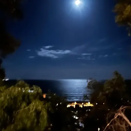 Excellent View, Mountain, Panorama Swimming Pool Year Round Holiday home *
